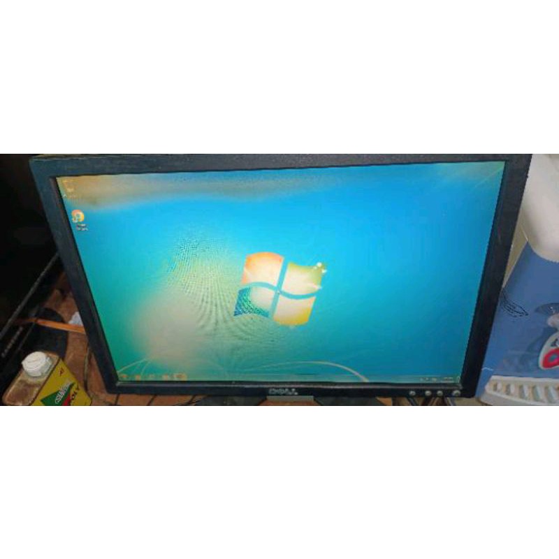 monitor lcd komputer  wide minus