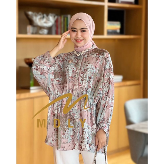 Qinar Shirt by Mdly