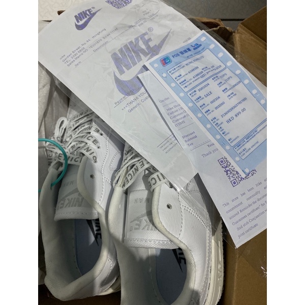 JUAL RUGII preloved sepatu putih dari  (suhu_shop)