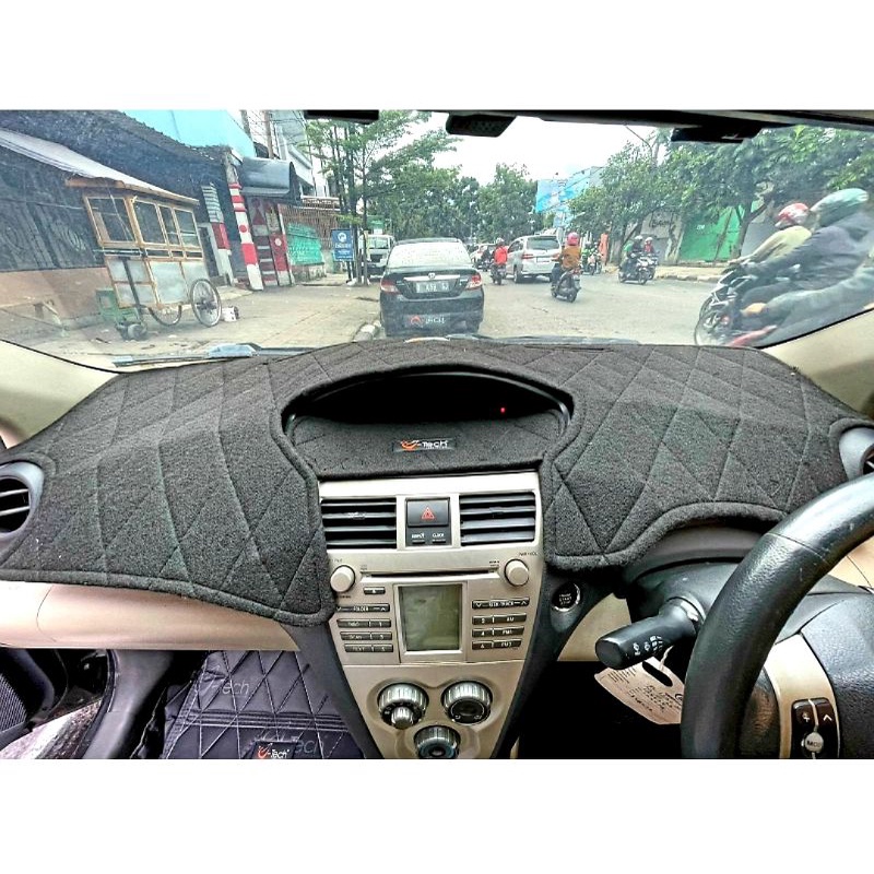 Toyota Vios Gen 2 Th 2008-2012 Peredam Cover Dashboard Mobil