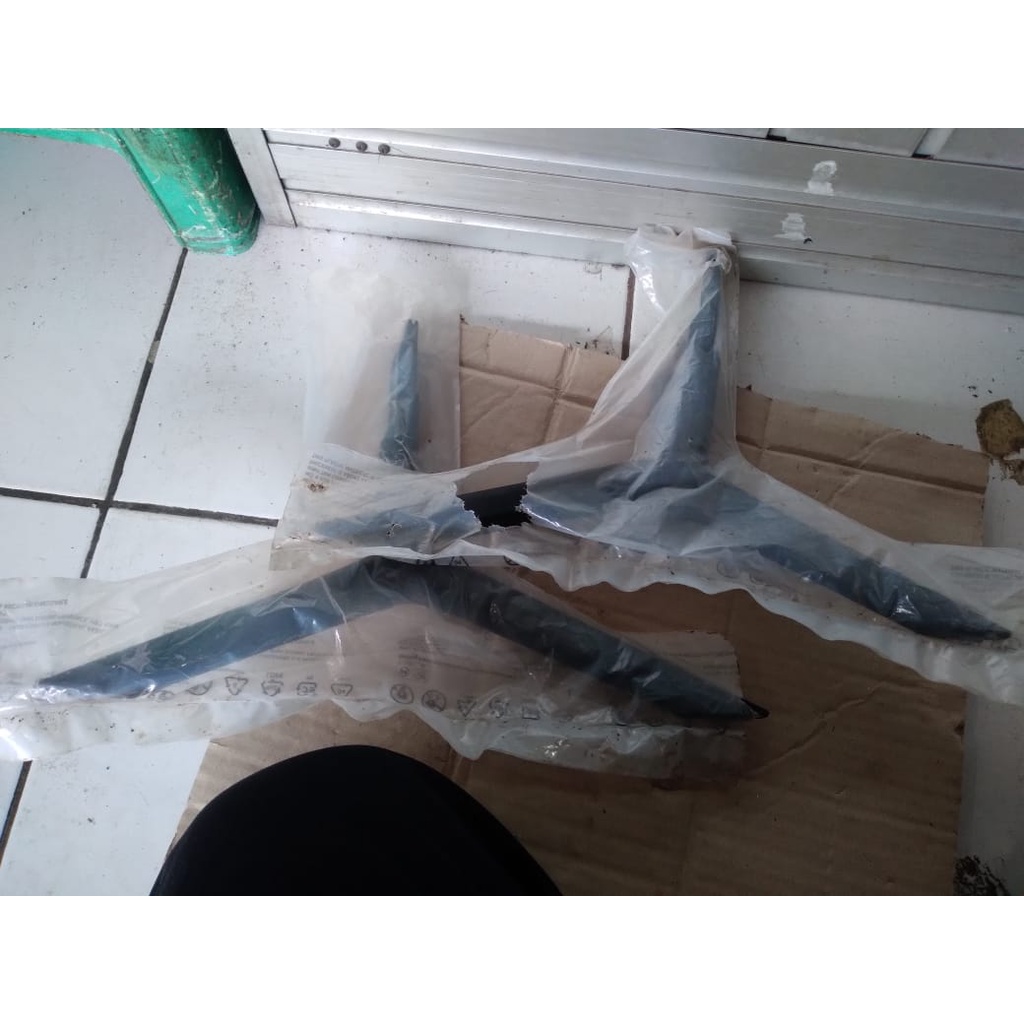 kaki tv samsung 75 inch Class TU8000 Crystal UHD 4K Smart  ue75TU8000    TV 2020 stand dudukan