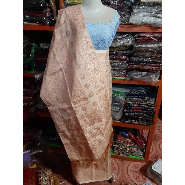 SONGKET SUJI PALEMBANG MURAH SONGKET BATAK SONGKET TUMTUMAN TENUN MESIN SONGKET MURAH SONGKET MARTUM