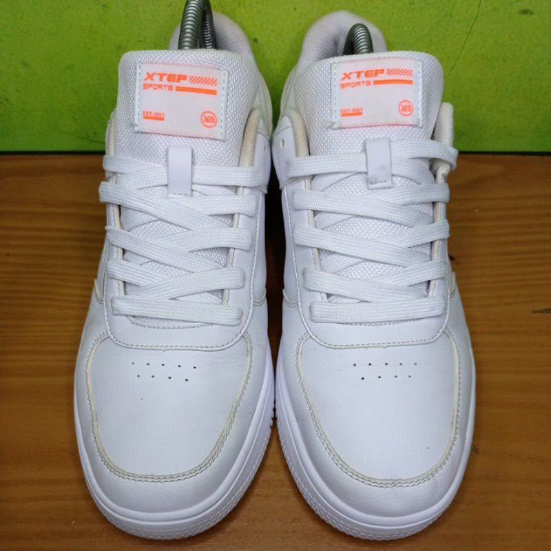 SEPATU XTEP X06 LOW PRELOVED