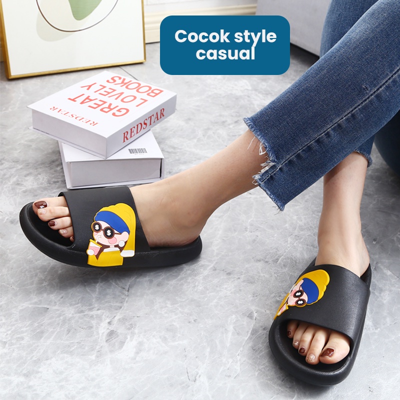 Mainland Sandal Slip On Wanita Model Cewek Lucu Sendal Rumahan Comfy Kekinian Anti Slip HSN142