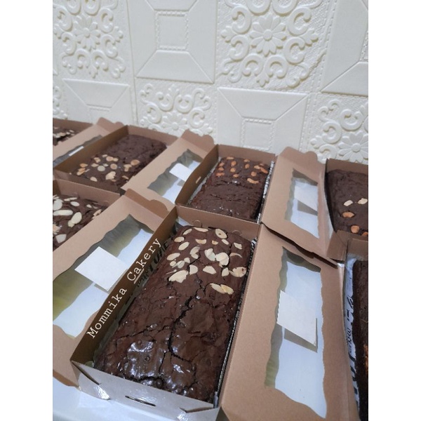 

FUDGE BROWNIES 22*10 SUPER NYOKLAT