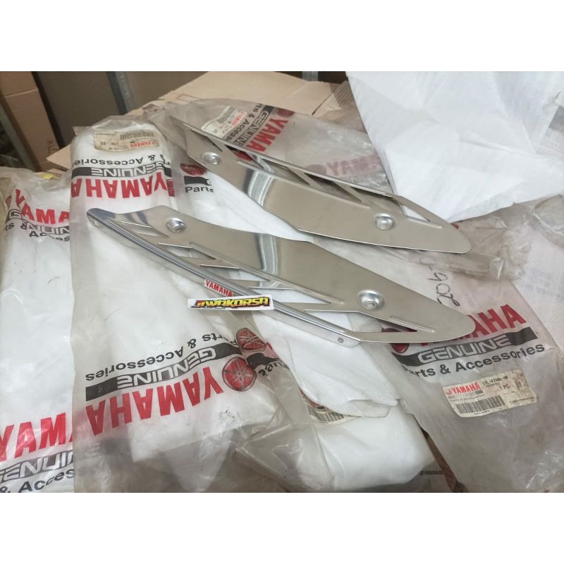 Garnis accesories asesoris bordes injekan pijakan kaki yamaha mio sporty mio smile original daytona 
