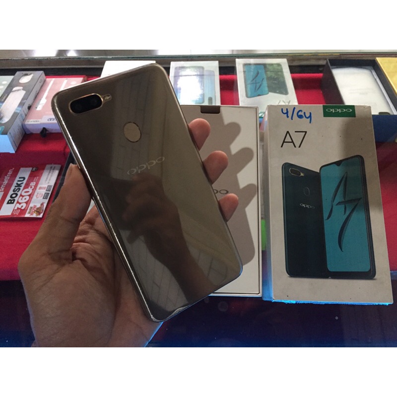 oppo A7 ram 4gb internal 64gb