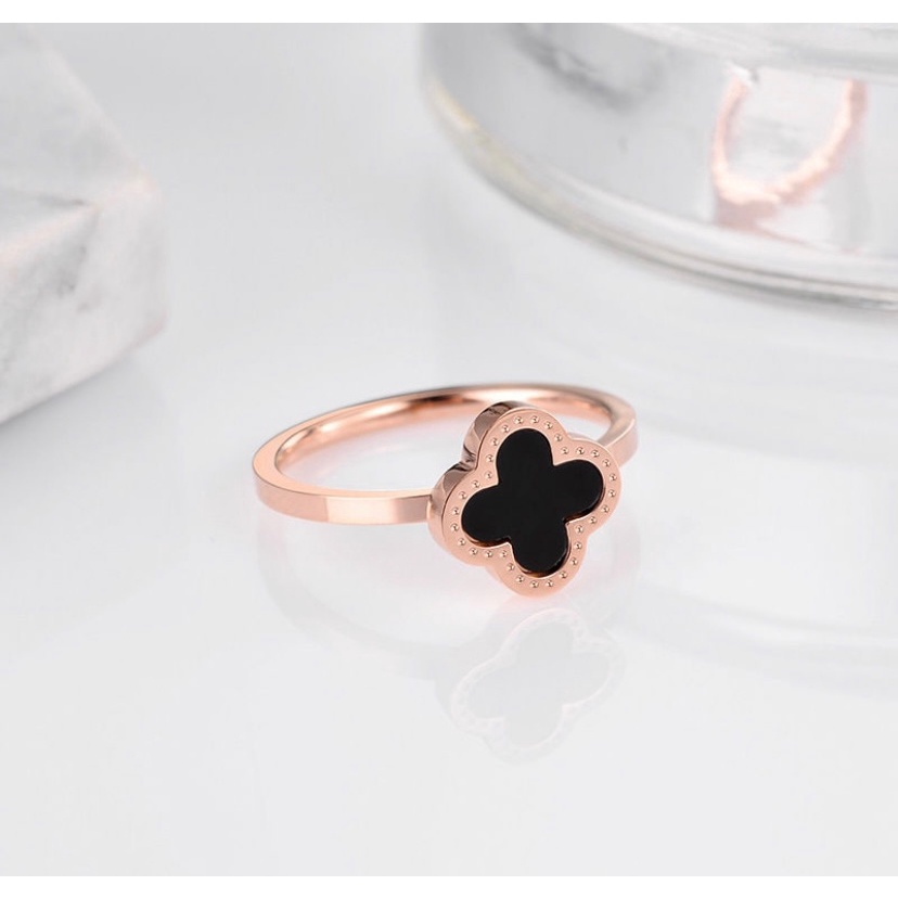 Azzah St0r3 - Cincin Titanium Model Bunga Warna Rose Gold