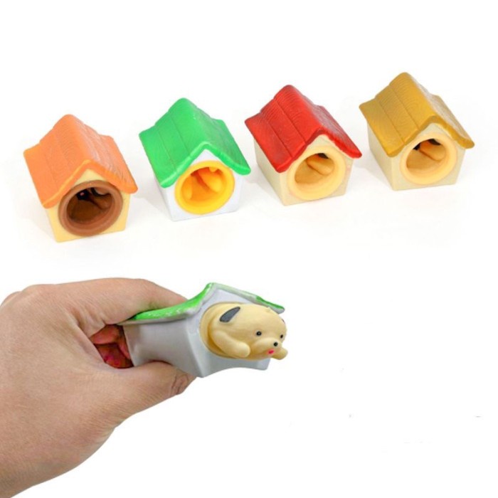 DOG HOUSE FIDGET SQUEEZE TOY - Green Roof