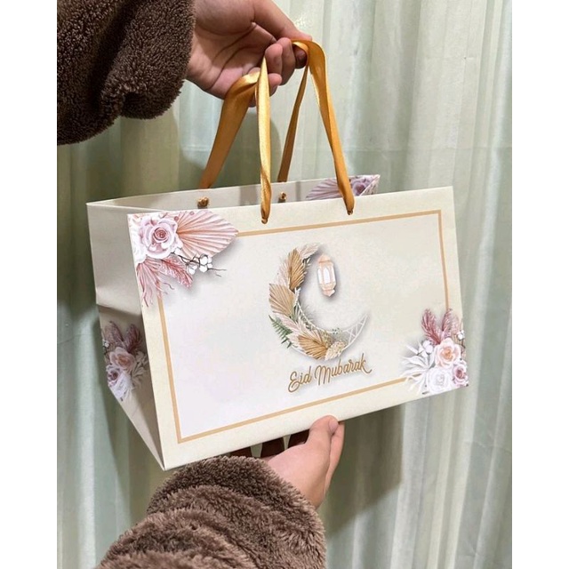 

Paperbag Lebaran, Paperbag Idul Fitri, Paperbag Eid Mubarak, Paperbag Custom, Paperbag, Parcell Lebaran, Parcell Idul Fitri