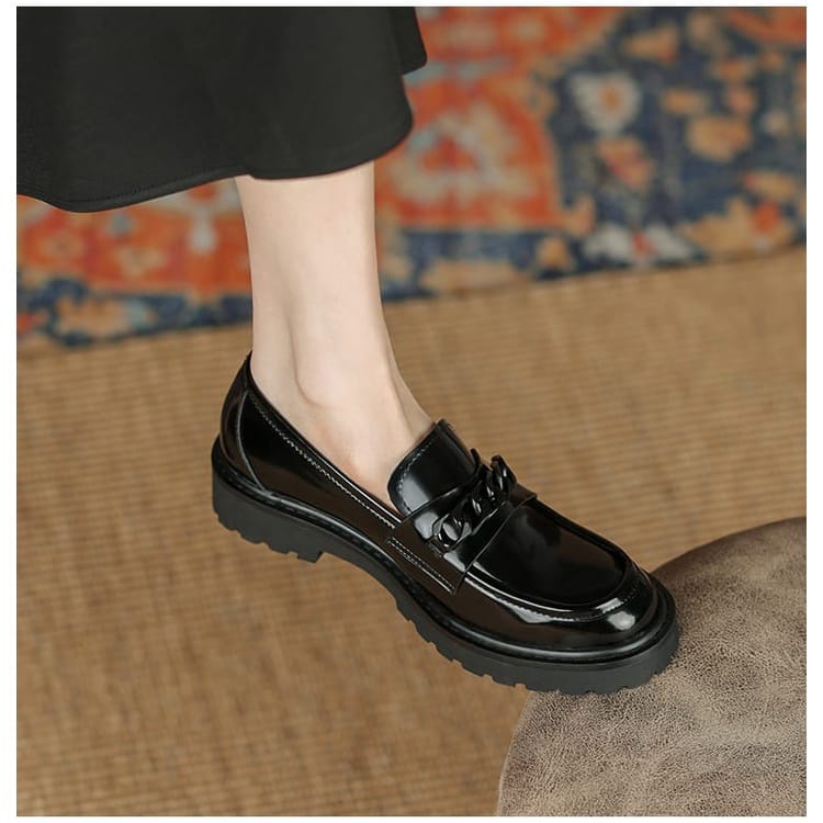 Sepatu Loafers Wanita Rantai Black Impor Joulla 0224