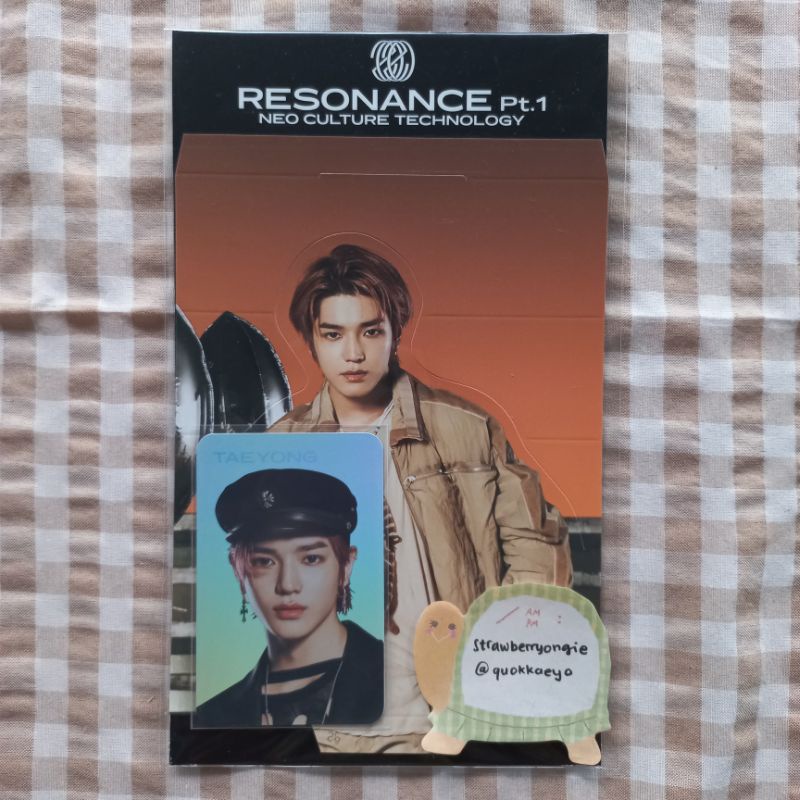 official standee taeyong resonance pt.1 pc hologram nct 2020