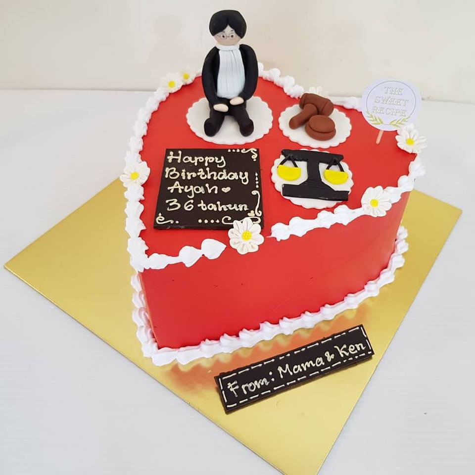 

Love Cake With Decor