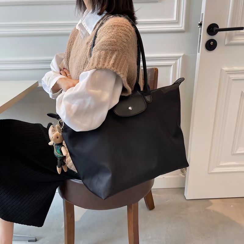 2388 tas selempang wanita import fashion tas hand bag wanita import terkiniian cantik gantungan boneka tar terkiniian coon