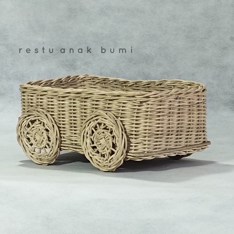 

(R041) Rotan Kereta 26x16cm/Hampers/Hantaran/Hadiah/Lamaran/Seserahan/Kado/Gift/Parcel Lebaran/Natal/Acara/Catering/Makanan/Minuman/Keranjang Buah/Souvenir/Wadah Serbaguna/Basket/Perabotan/Fruit Box/Sembako/Teh/Gula/Beras/Telur