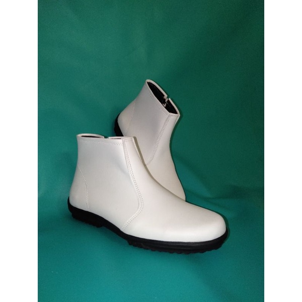 Sepatu player drumband / Sepatu pasukan drumband putih