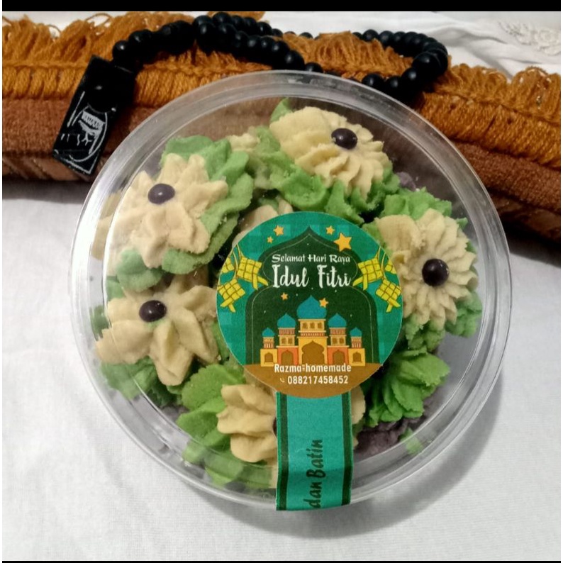 

Kue kering Semprit Dahlia