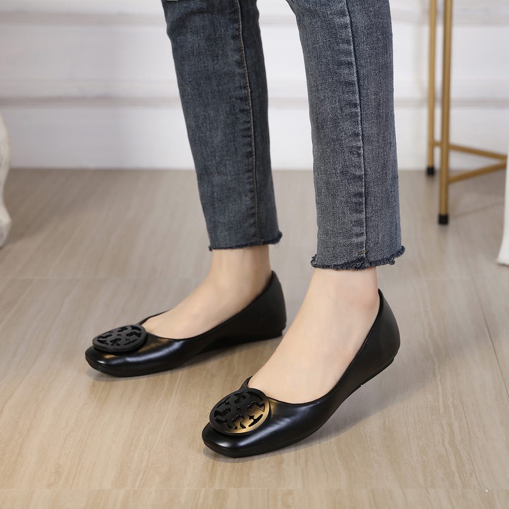 TBR FLAT SHOESS 770-B18