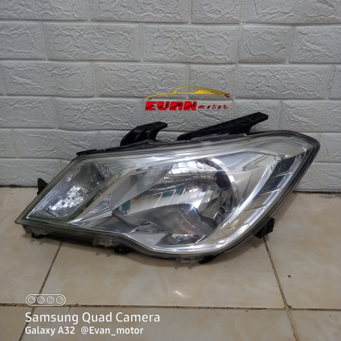 {BEKAS} Headlamp Wuling confero DB Murah