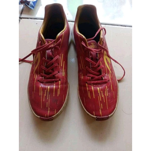 Sepatu futsal Specs ls reborn second Size 42