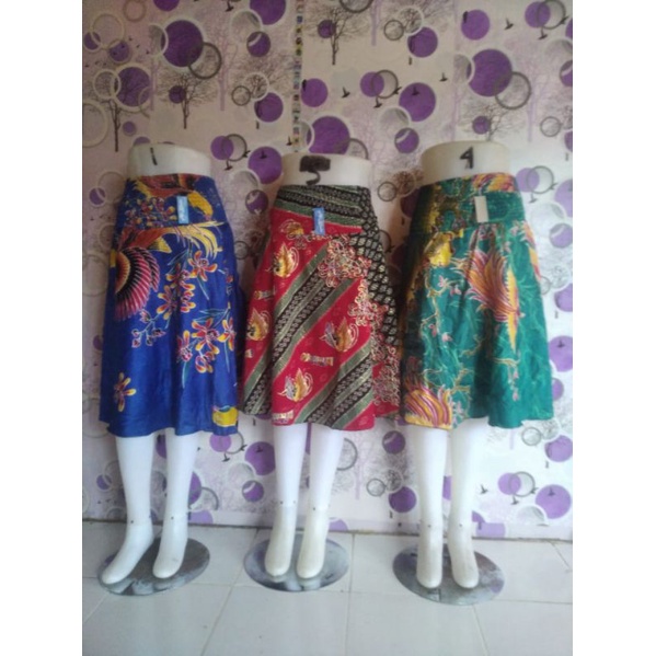 ROK MAYUNG PENDEK DEWASA BATIK PAPUA MOTIF BURUNG CENDRAWASI DENGAN PINGGANG FULL KARET DI JAMIN