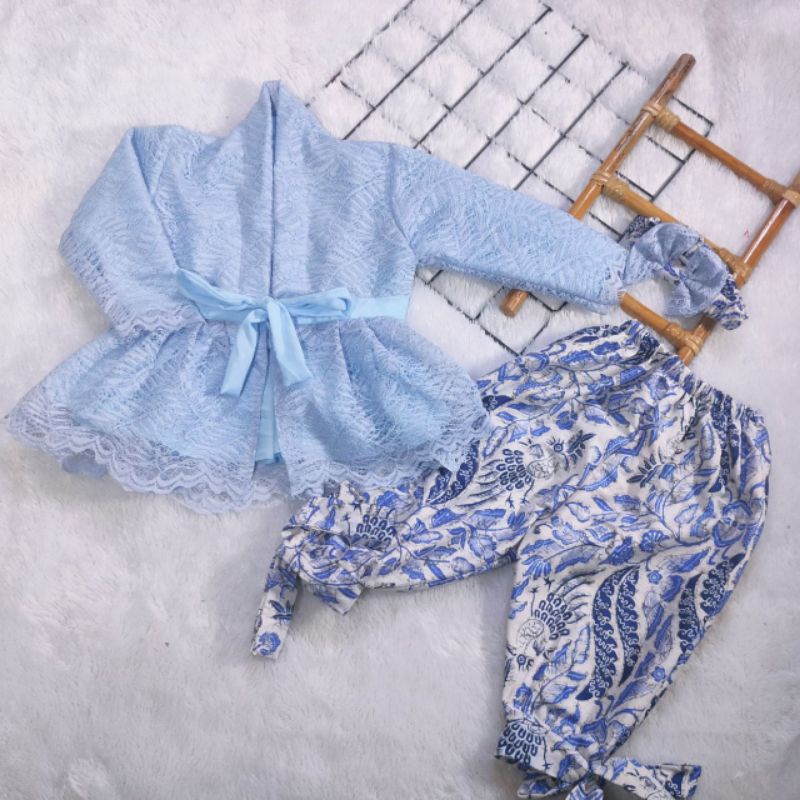 KEBAYA DAHLIA | KEBAYA CELANA | CELANA BATIK | BATIK ANAK | KEBAYA LUCU | KEBAYA MODERN | BATIK BAYI
