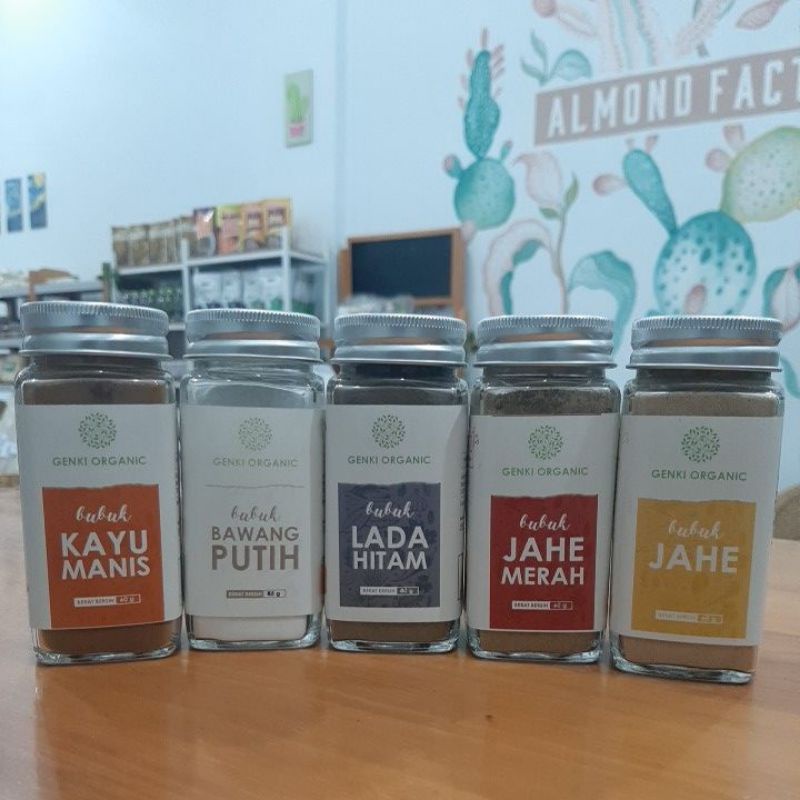 

Bubuk Rempah Organik (Kayu Manis, Bawang Putih, Lada Hitam, Jahe Merah, Jahe) by Genki Organic Banda Aceh 60gr