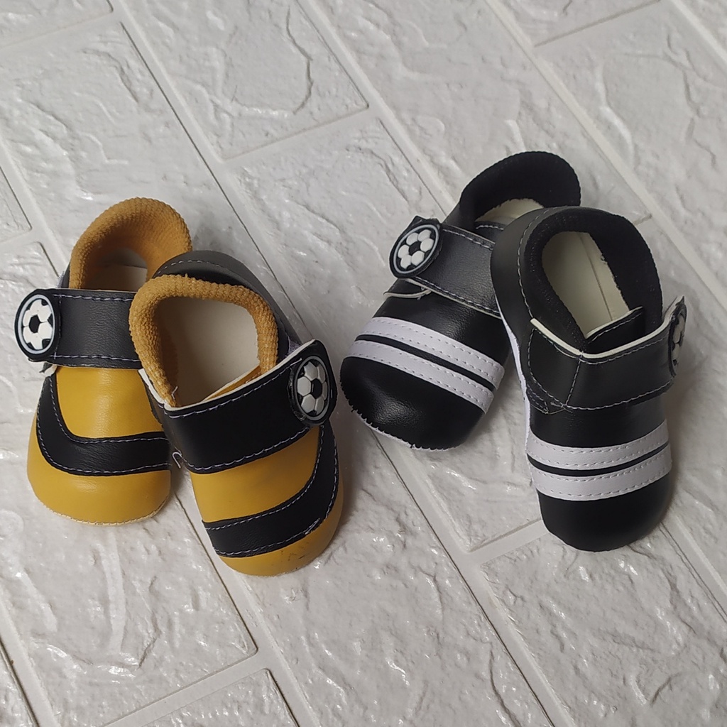 Sepatu bayi laki - laki  / cowok slip - on