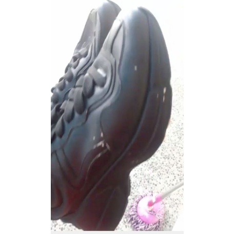 sepatu second Gucci