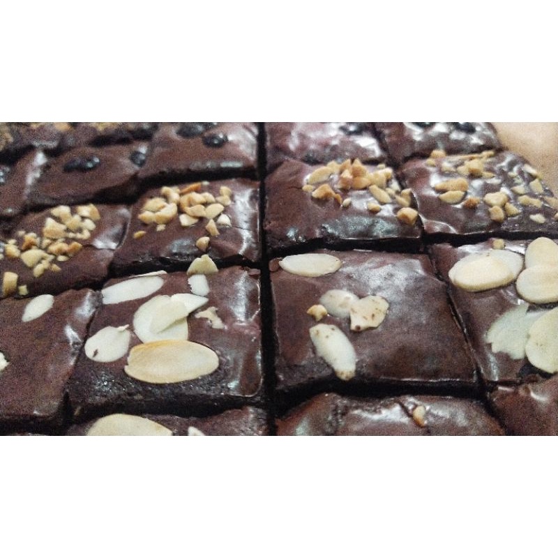 

brownisfudgi nyokat banget