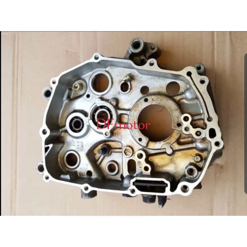 Kalter Blok krengkes Crankcase Kanan Supra X 125 Karbu Lama Kharisma Original