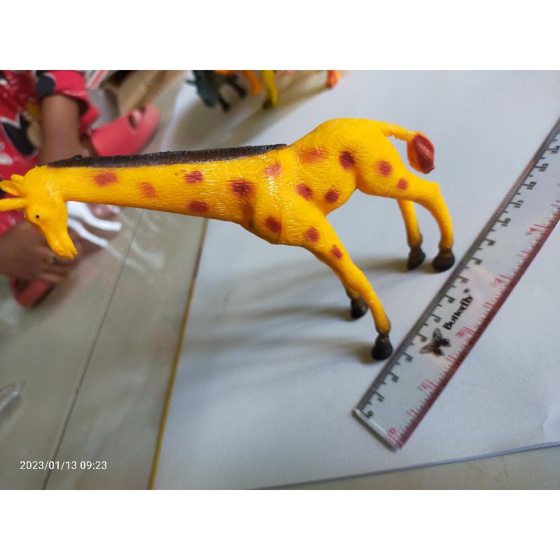 Mainan Action Figur Binatang