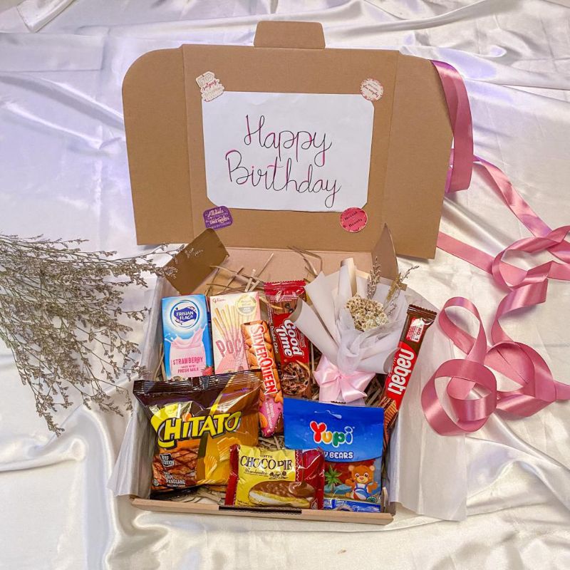 

Gift Box / Snack Box / Hampers 2