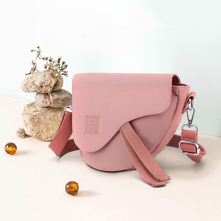 TAS SELEMPANG WANITA SLING BAG REMAJA KEKINIAN LUCU IMPORT KANVAS PINK SENATIA TA724P3 KOREA BATAM SIMPLE PREMIUM BRANDED FASHION CASUAL MURAH BATAM CEWEK BAHU SHOULDER