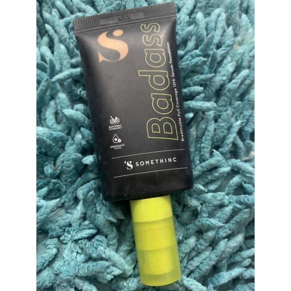 PRELOVED SOMETHINC BADASS FONDATION