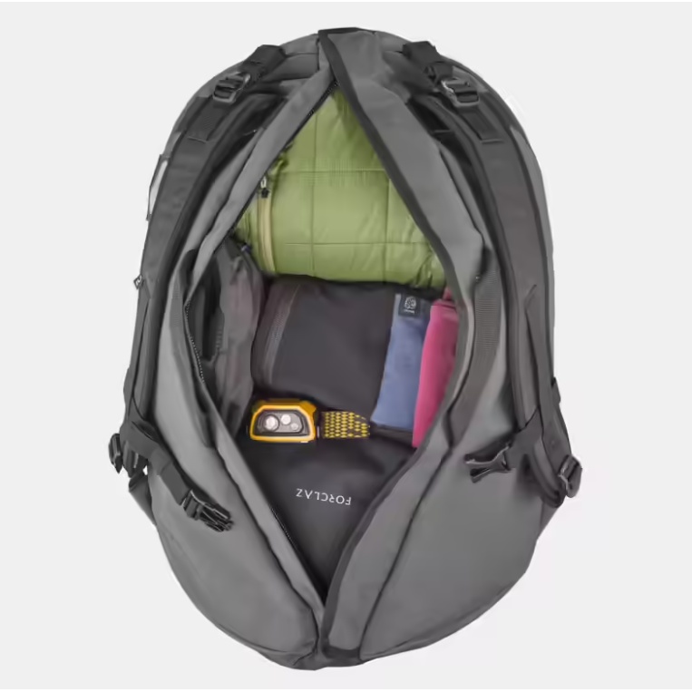 FORCLAZ Tas Duffel Kapasitas 50L Olahraga Outdoor Trekking Carry Bag