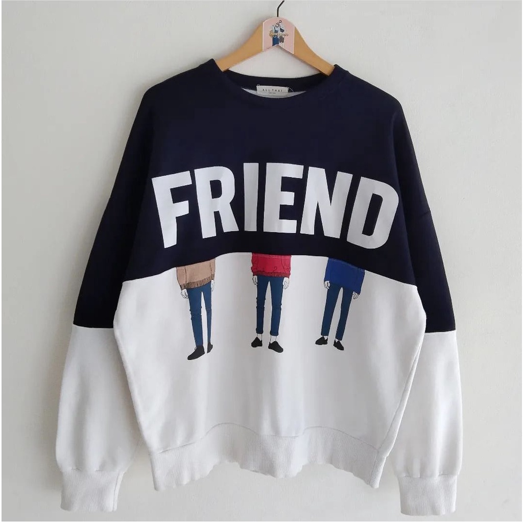 CREWNECK FRIEND COMBIE SWEATER OVERSIZE - SWEATER OVERSIZE