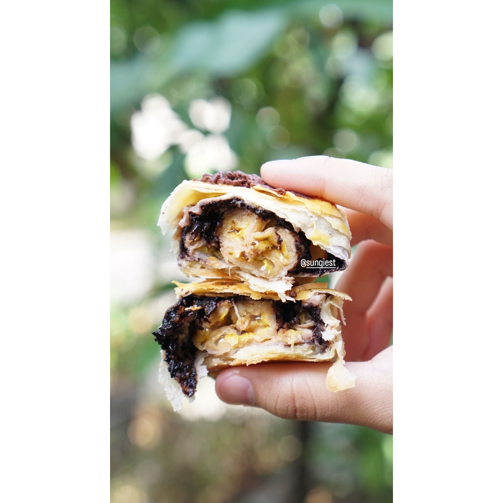 

SunQiest Bolen Pisang Coklat Keju