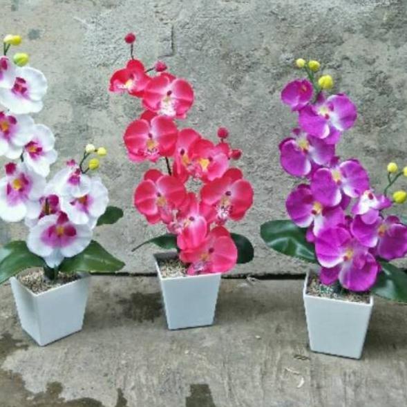ARIANI1318 SET BUNGA PLASTIK ANGGREK 2 WARNA WARNI DENGAN POT MELAMIN PUTIH HEXAGONAL BESAR ‑ SLA.15