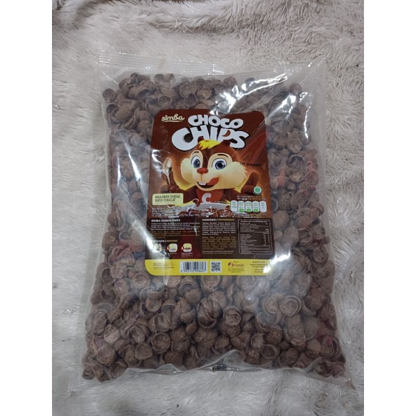 

SIMBA CHOCO CHIP RASA COKLAT DAN STROWBERY 950GR SNACK SEREAL HALAL