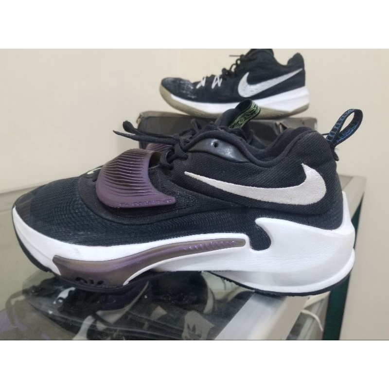 Nike Zoom Freak 3 size 44