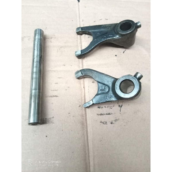 Capit udang cakar pemindah gigi rasio Vega ZR Jupiter robot 5D9 ori copotan motor