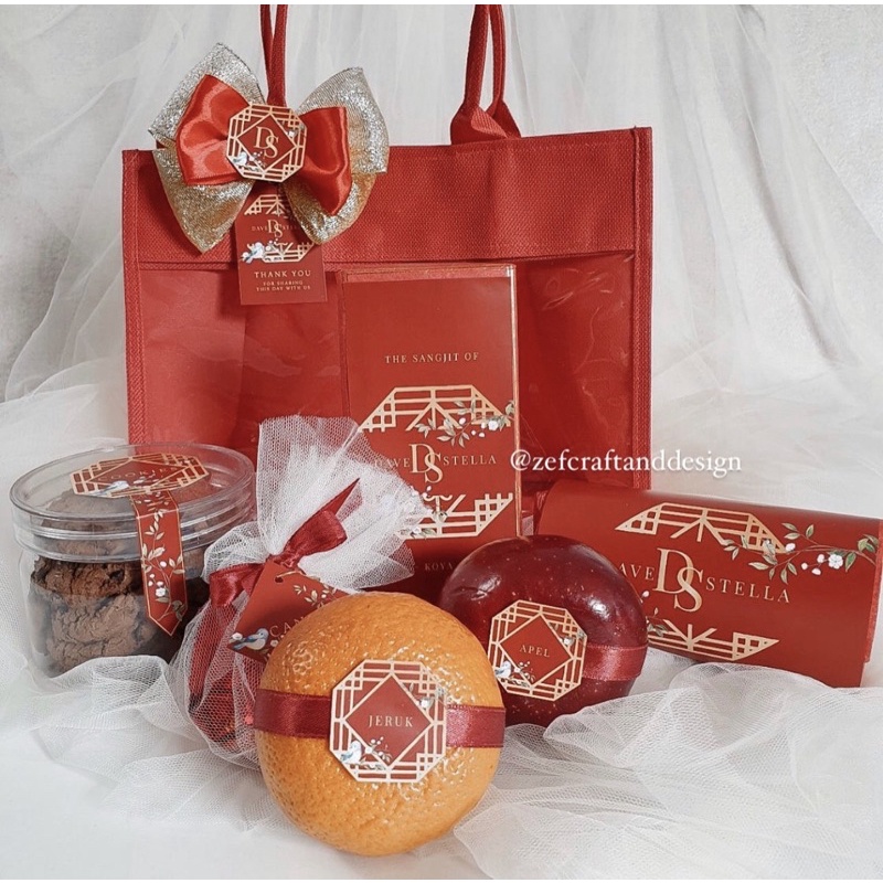 

CARNATION package hampers sangjit | kue sangjit | jeruk apel | chinese hampers sangjit