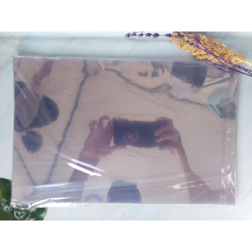 

10 LEMBAR PCS MIKA COVER / PLASTIK MIKA JILID / MIKA FILM BENING TRANSPARAN PUTIH UKURAN F4 FOLIO