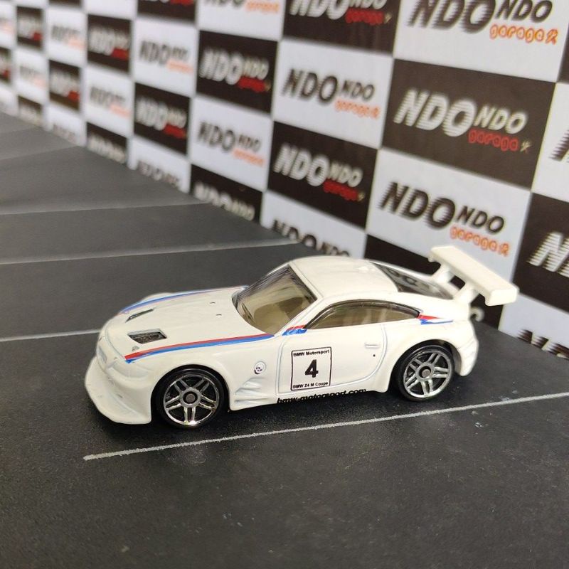 Hot Wheels BMW Z4 M White 2nd Loose - 2012 New Models