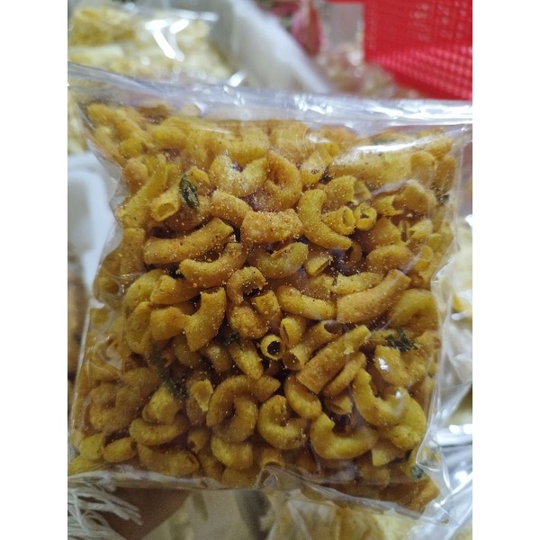 

MAKARONI USUS PEDAS DAUN JERUK 250GRAM