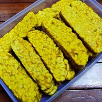 

Tempe ungkep bumbu kuning 200gr