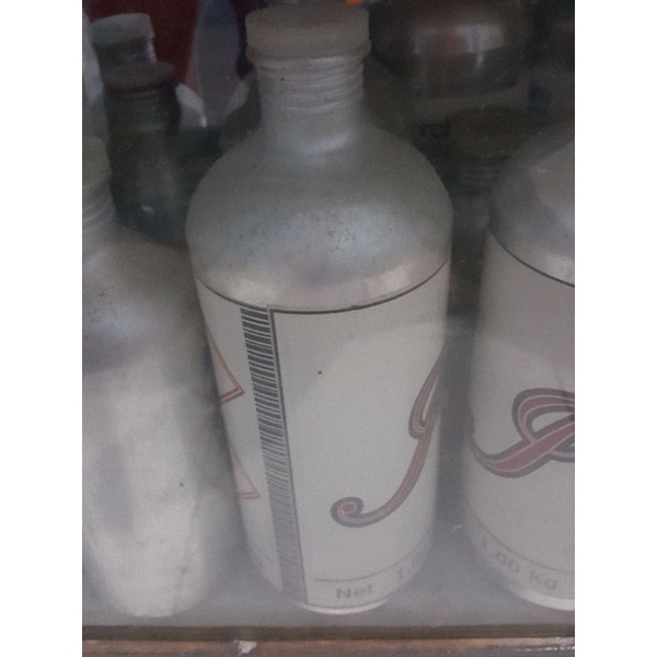 Botol bekas bibit parfum