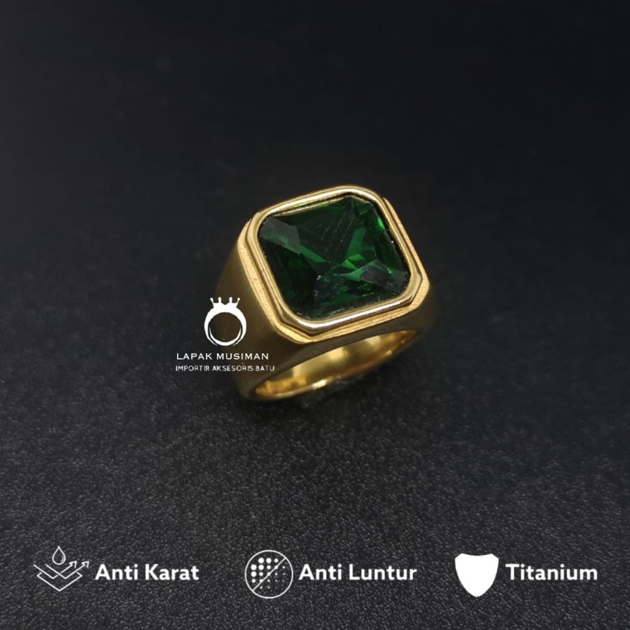 Cincin Pria Titanium Warna Hitam Anti Karat Batu Zamrud Hijau