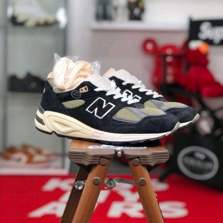 New Balance 990v2 x Teddy Santis &quot;Black/True Camo&quot;